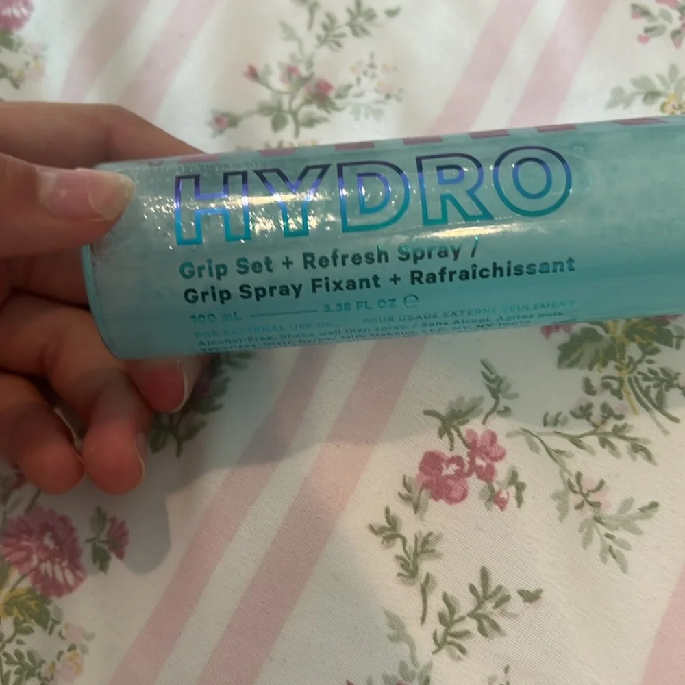 Hydro Grip Set + Refresh Spray hydrating setting spray